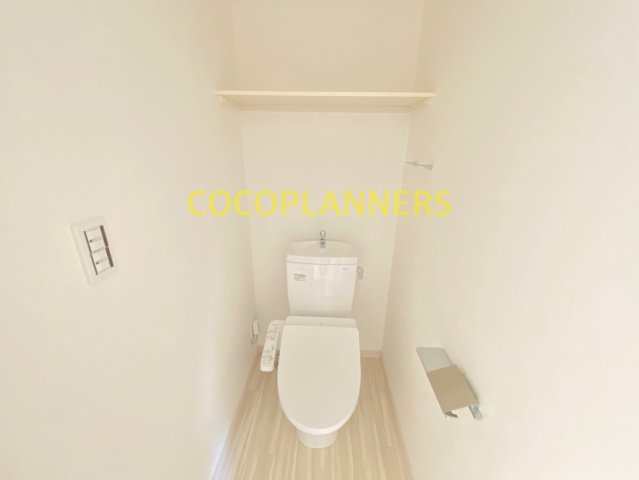 トイレ　※別号室の写真です。現況優先となります。