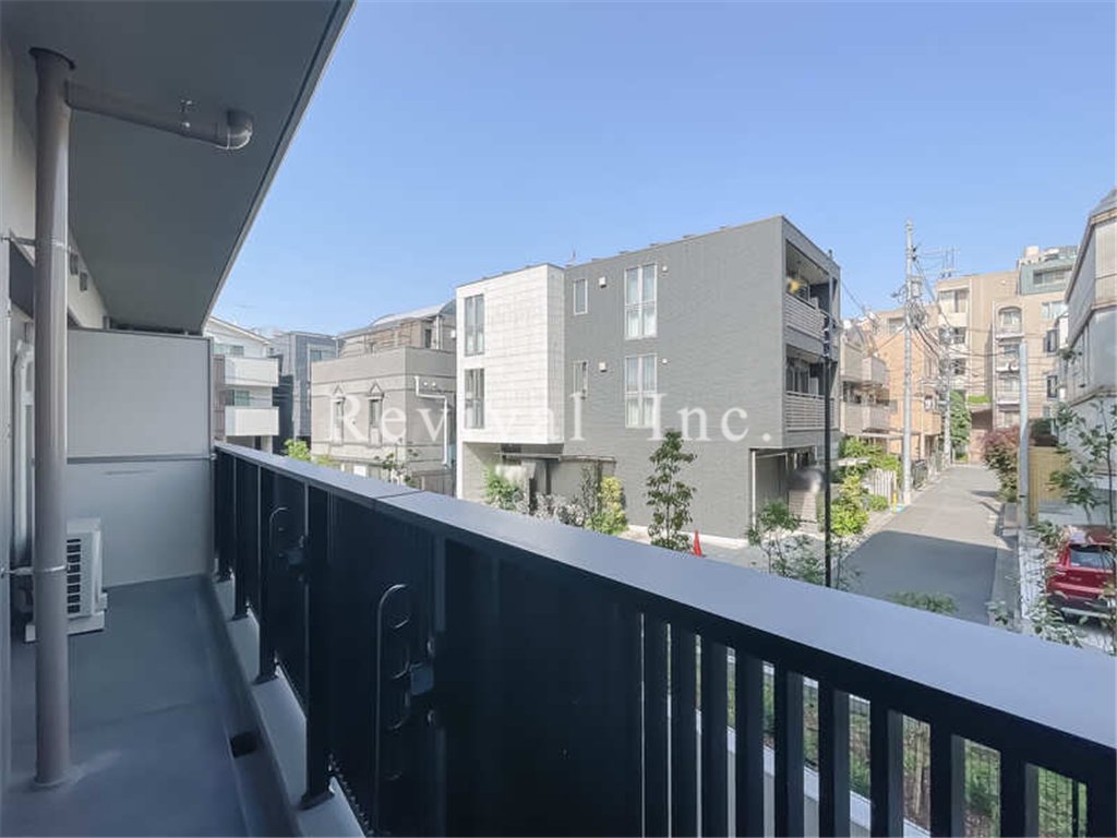 バルコニー　明るいバルコニーでございます