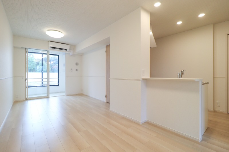 居室・リビング　図面と現状に相違がある場合には現状を優先