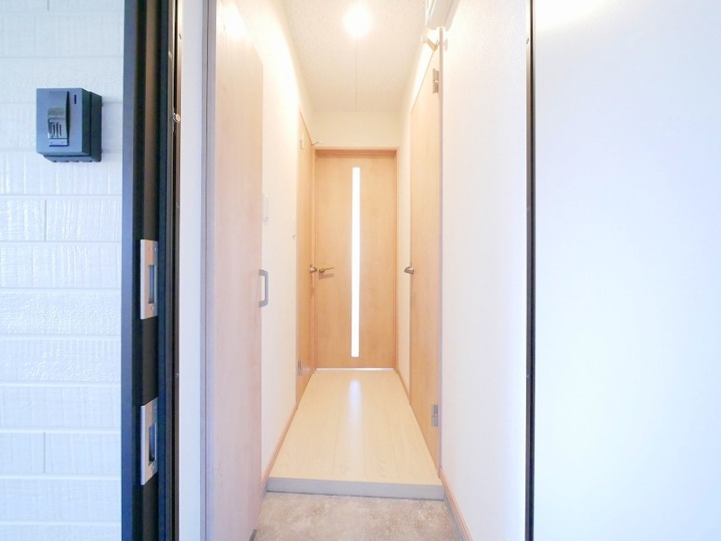 玄関　※別号室参考写真