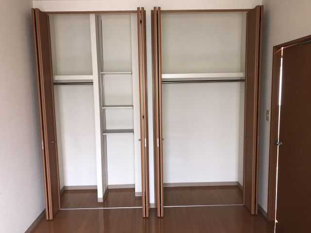 収納　クローゼット