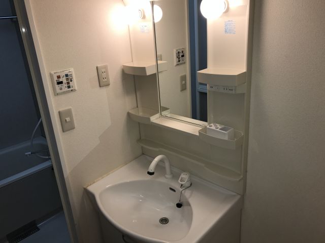 洗面設備　洗面洗髪化粧台