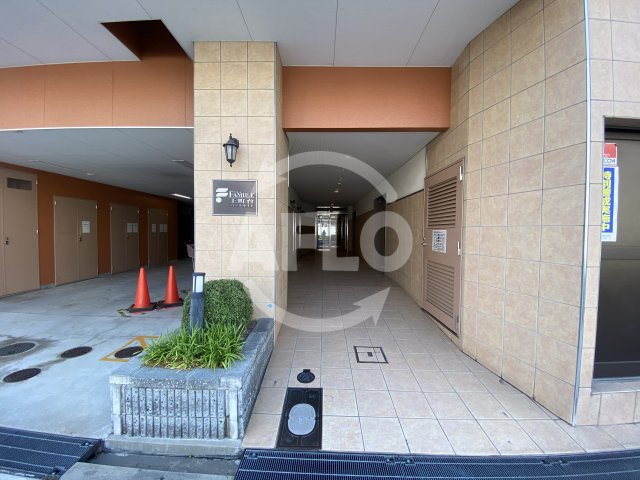 エントランス　ファミール上町台パークサイド　エントランス