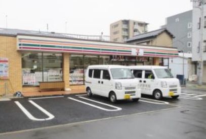 コンビニ　セブンイレブン江東亀戸1丁目店（コンビニ）まで565m