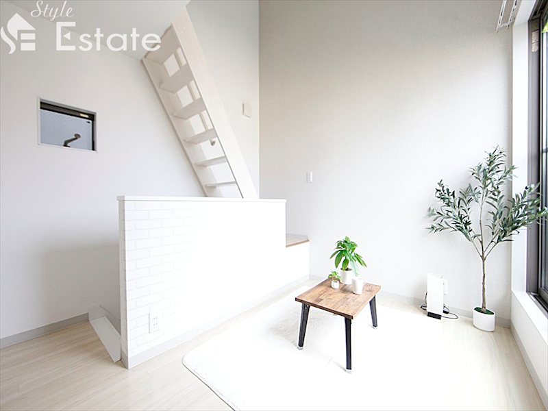 居室・リビング　内装