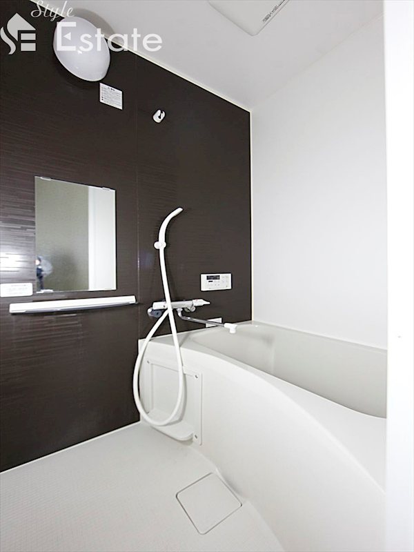 バス・シャワールーム　バスルーム