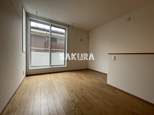 居室・リビング　こちらのリビングで趣味の時間をお楽しみください♪