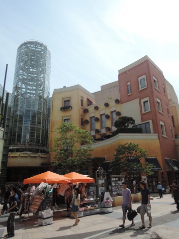 ショッピングセンター　LA　CITTADELLA　VIVACE（ショッピングセンター）まで1013m