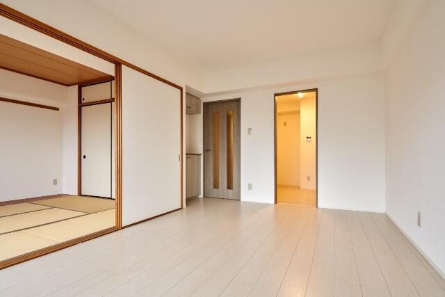 その他部屋・スペース　モデルルームにつき家具等は付属しません。他号室　同施工参考写