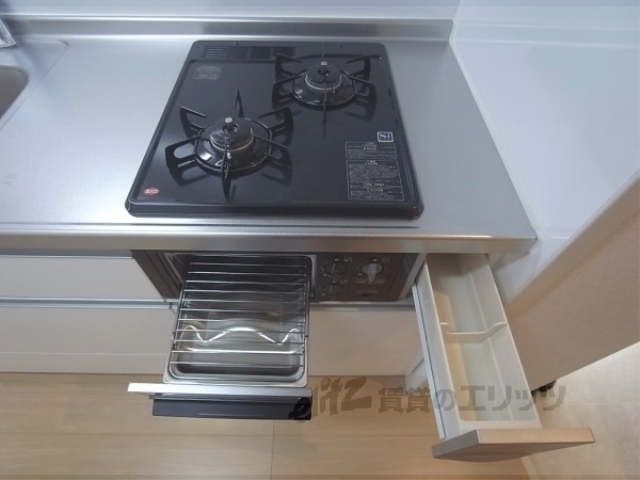 キッチン　コンロ