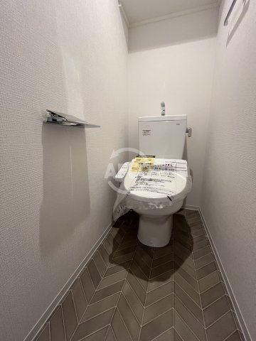 トイレ　シャテーニュ上本町　トイレ