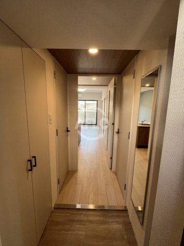 玄関　シャテーニュ上本町　玄関