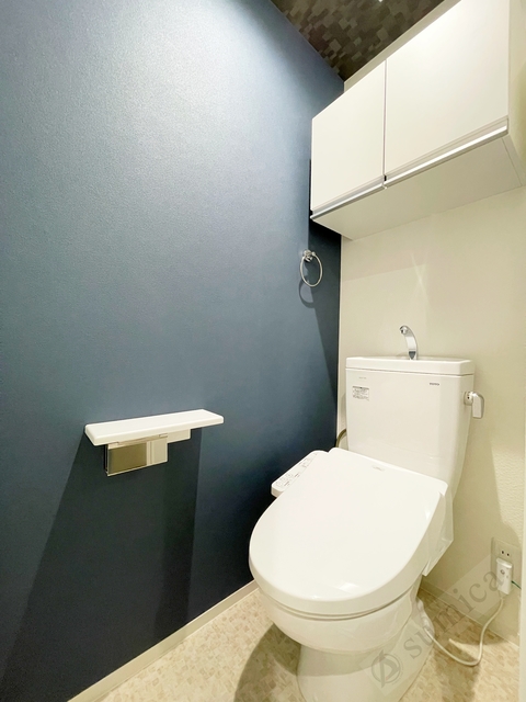 トイレ　温水洗浄便座付き♪♪