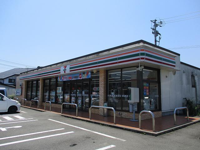 コンビニ　セブンイレブン宮崎大塚宮田店（コンビニ）まで571m