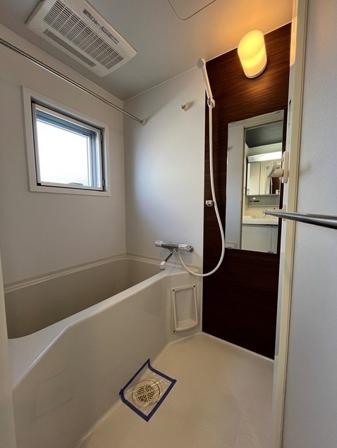 バス・シャワールーム　清潔感のある快適バスルーム♪