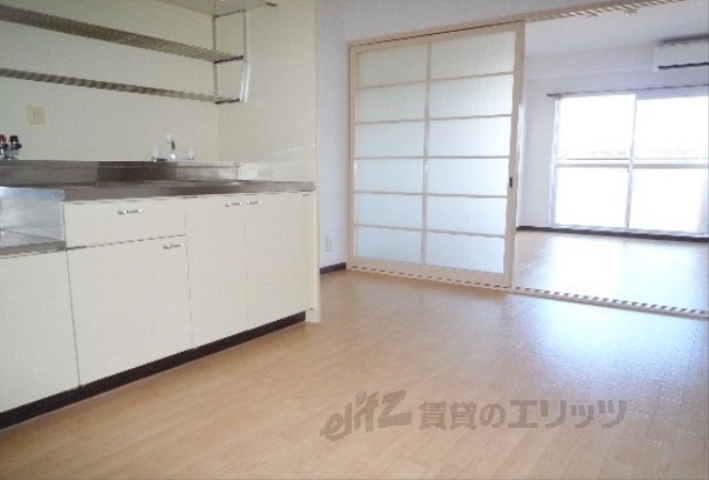 居室・リビング　リビング