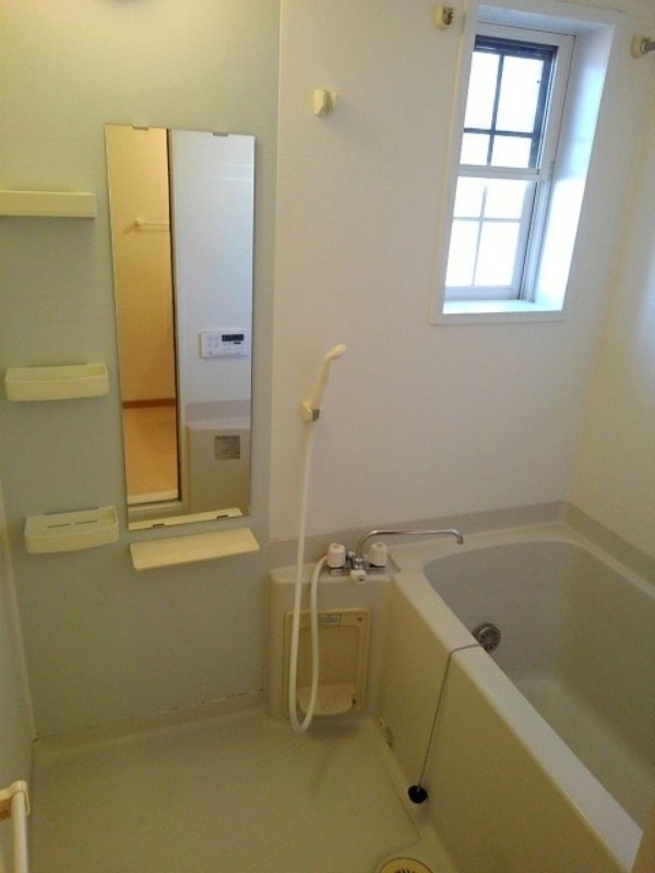 バス・シャワールーム　図面と現状に相違がある場合には現状を優先