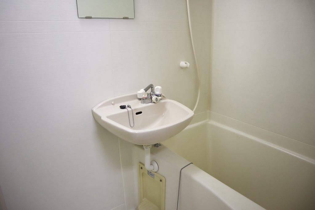 バス・シャワールーム　バストイレ別