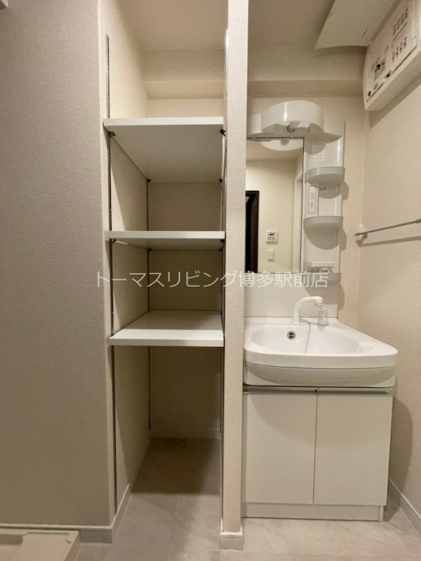 洗面設備　※別号室の参考写真になります。