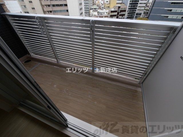 バルコニー　バルコニー