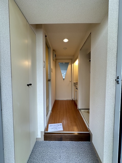 玄関　別部屋参考写真です