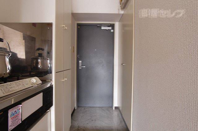 玄関　※５０６号室の写真です。