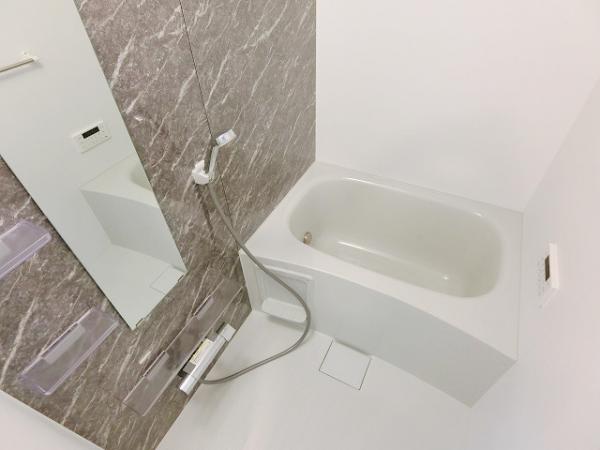 バス・シャワールーム　浴室