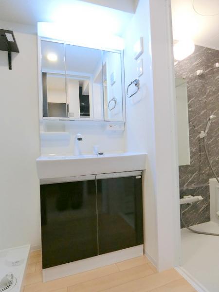 洗面設備　洗面所