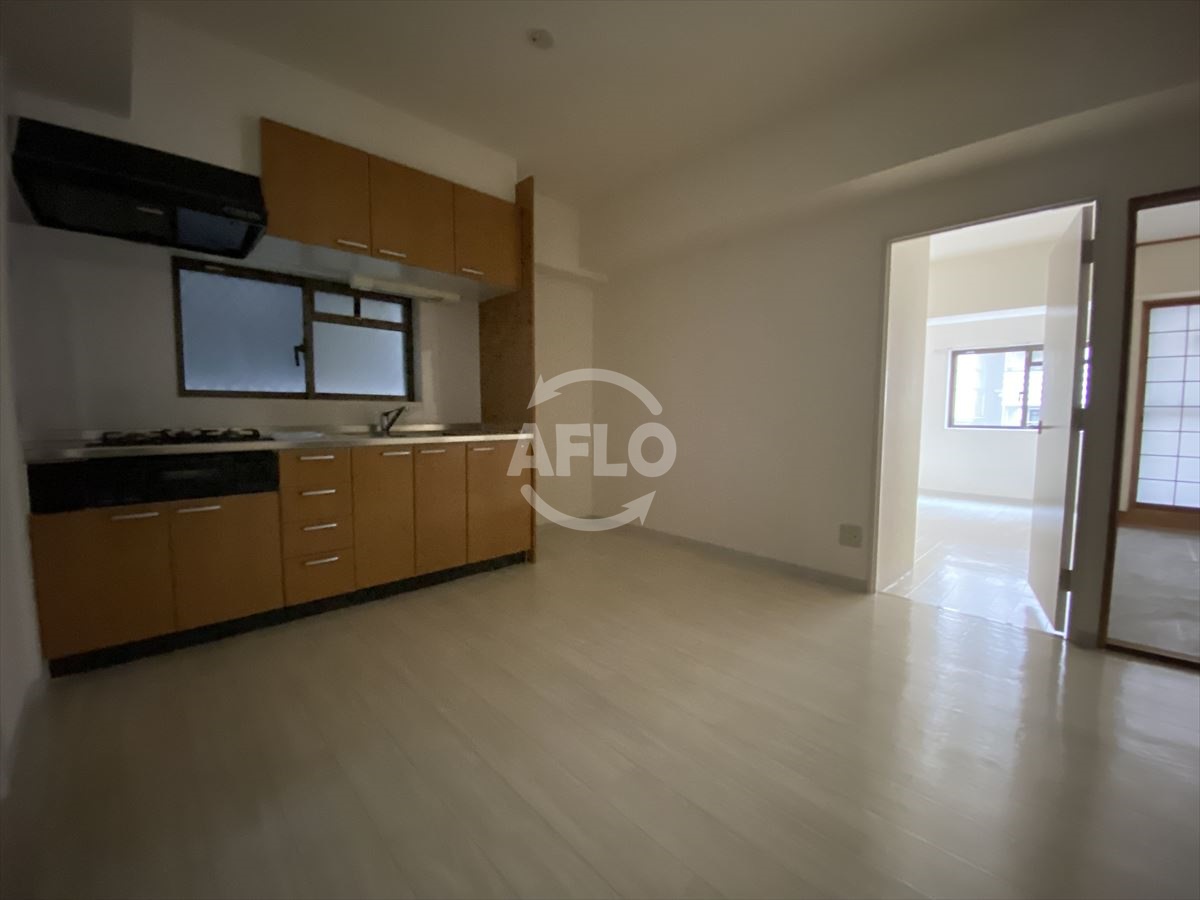 居室・リビング　シャトー南船場　リビング