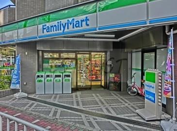 コンビニ　ファミリーマート 雨宮音楽通り店（コンビニ）まで393m