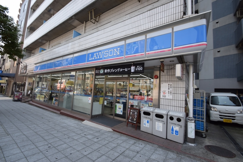 コンビニ　ローソン天王寺大道三丁目店（コンビニ）まで45m
