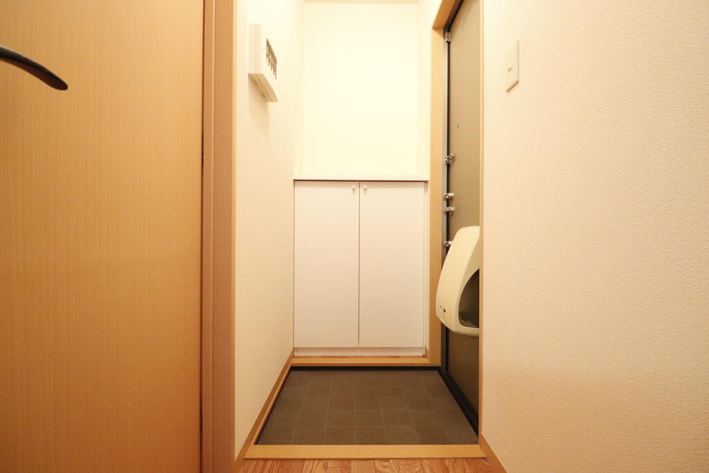 玄関　靴箱付き玄関です♪