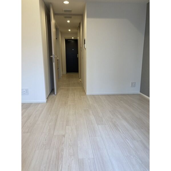 居室・リビング　広々とした洋室です