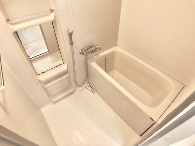 バス・シャワールーム　浴室