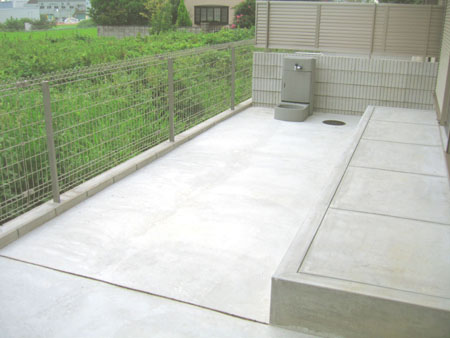 バルコニー　広々としたバルコニーです