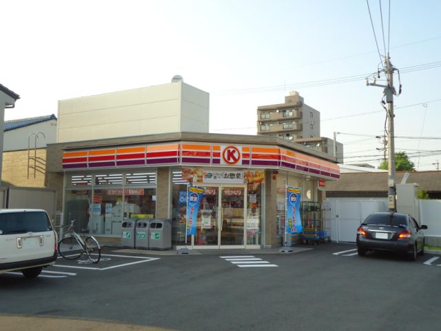 コンビニ　サークルＫ（コンビニ）まで370m
