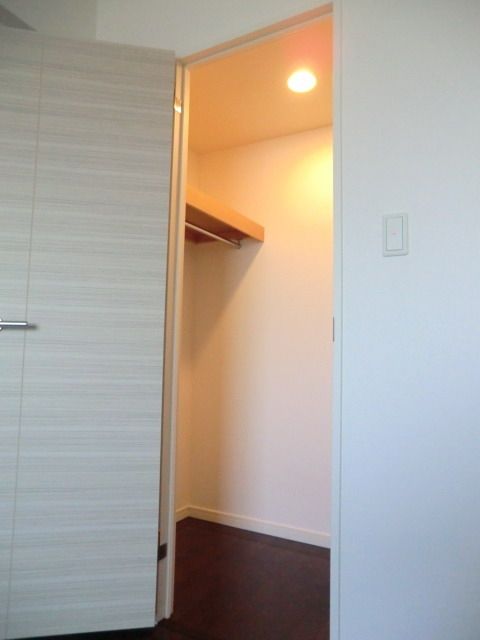 収納　ウォークインクローゼット