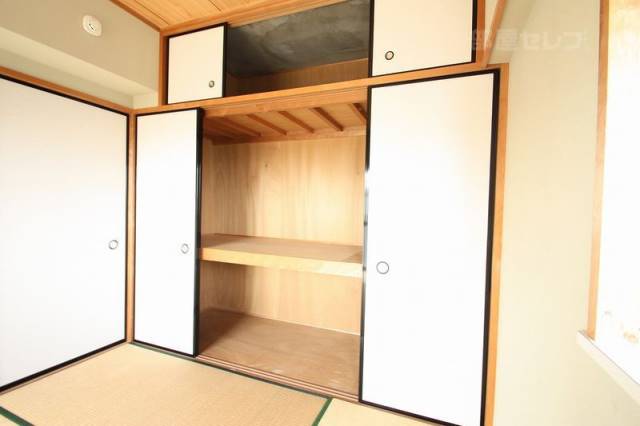 収納　和室収納天袋含めみせちゃいます