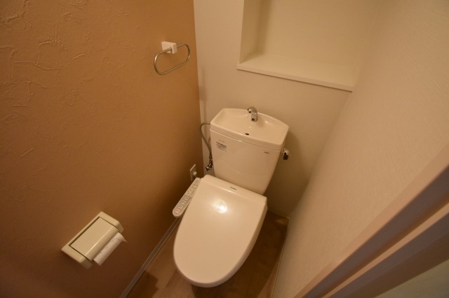 トイレ　ウォシュレット設置済みです！