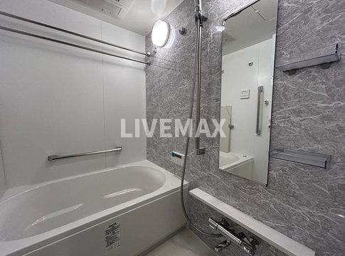 バス・シャワールーム　※別部屋のお写真になります