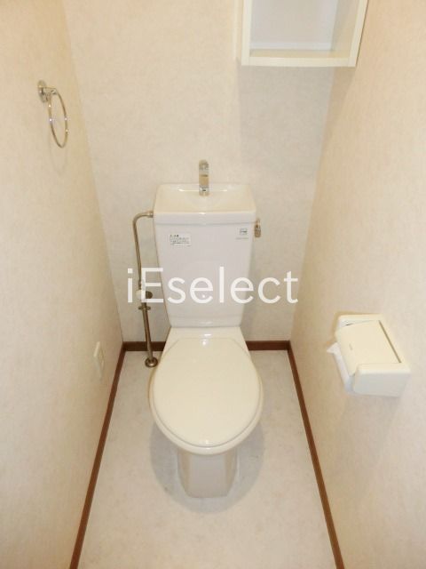 トイレ　トイレはシンプルです。