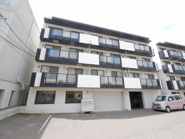 建物外観　外観は落ち着いています