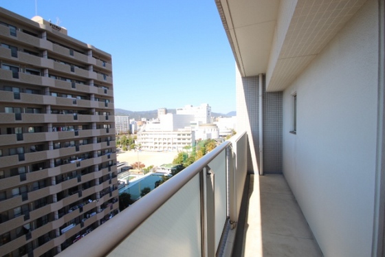 バルコニー　※別号室の写真です