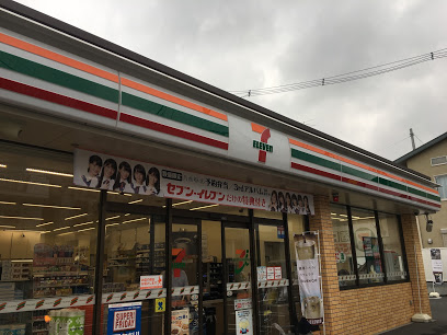 コンビニ　セブンイレブン 世田谷経堂本町通り店（コンビニ）まで161m