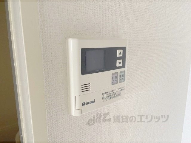 その他設備　給湯器リモコン