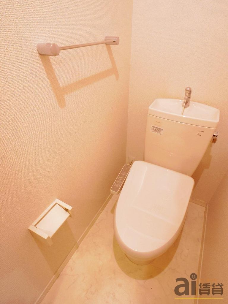 トイレ　※同仕様写真です