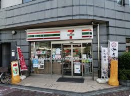 コンビニ　セブンイレブン日本橋馬喰町店（コンビニ）まで87m