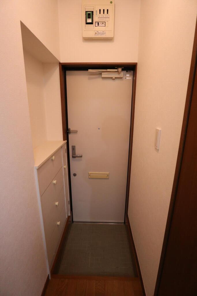 玄関　シューズボックスございます☆