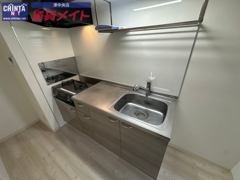 キッチン　同型参考写真