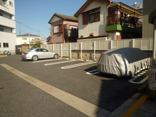 駐車場　敷地内駐車場　＊要空確認＊